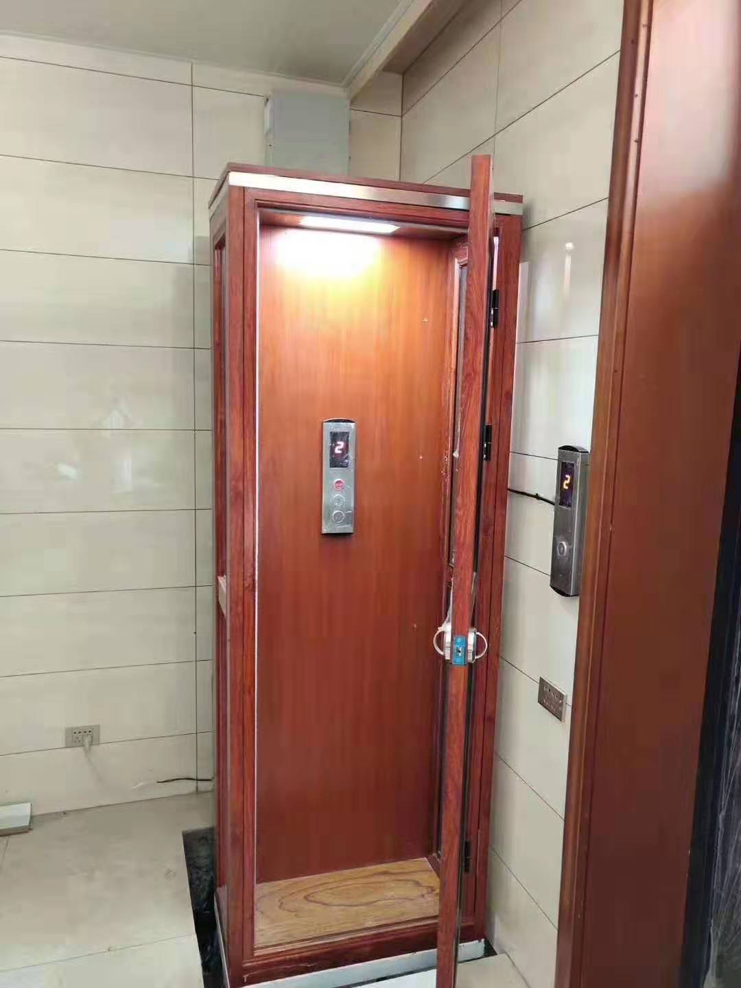 家用電梯